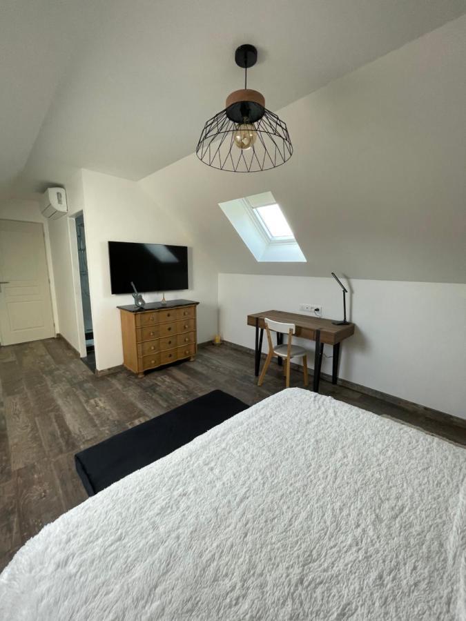 Nuits En Sologne Hotel Romorantin-Lanthenay Exterior photo